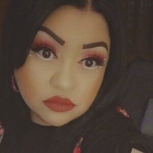 Meet your Posher, Veronica